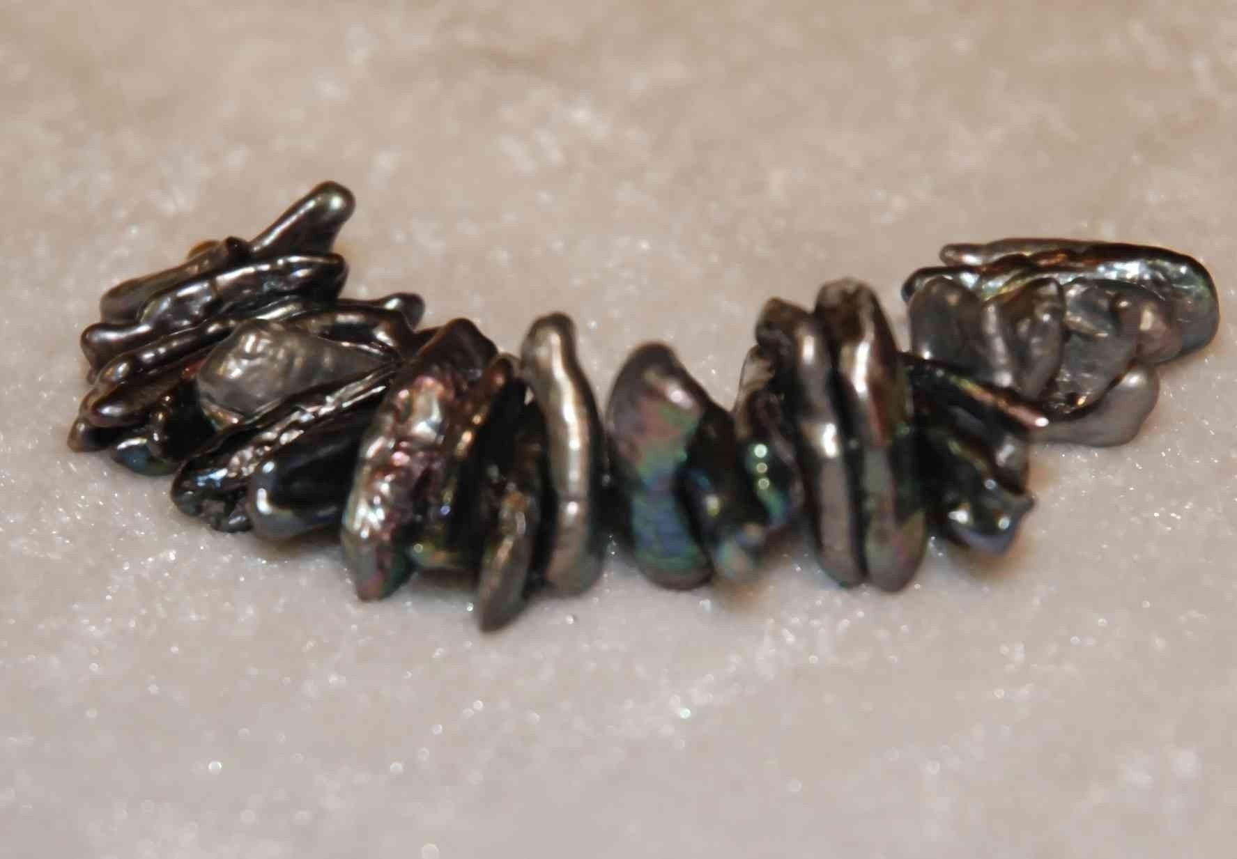 Peacock blue Natural Biwa Pearls ---- 3 inches center drilled strand--25 plus pieces biwa pearls----Promotion for desinger