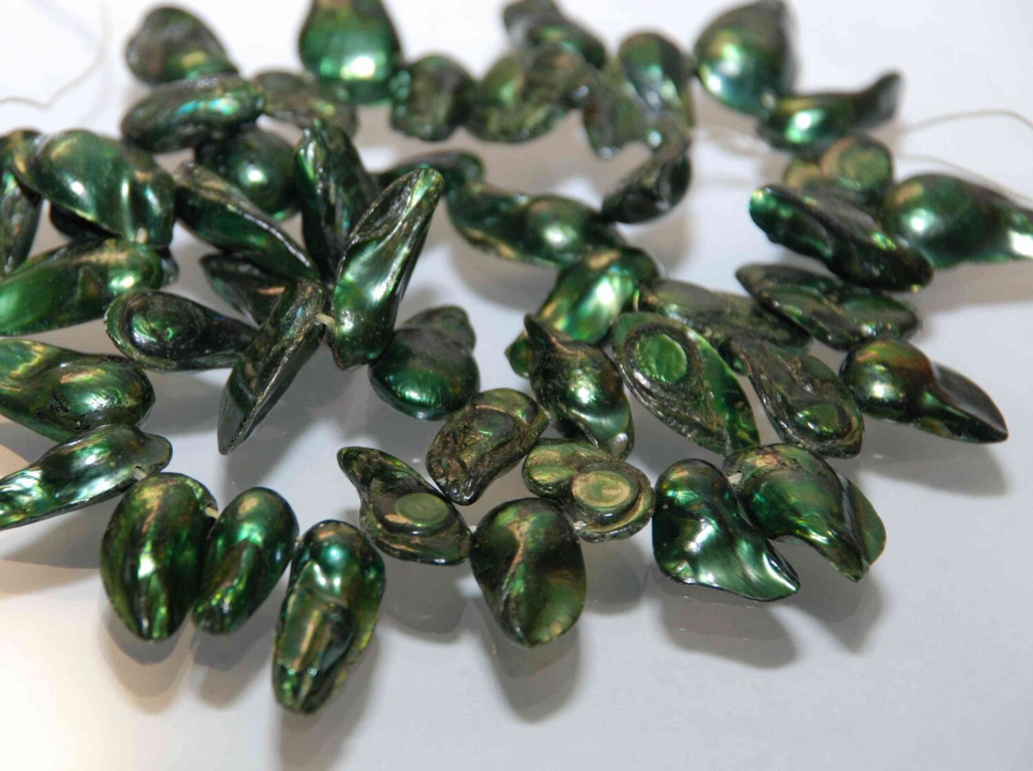 Large 10X20mm teeth Biwa dancing baroque Freshwater pearl, Forest Teal Green color Briolette top drilled pearl,full strand  15" -----on sale