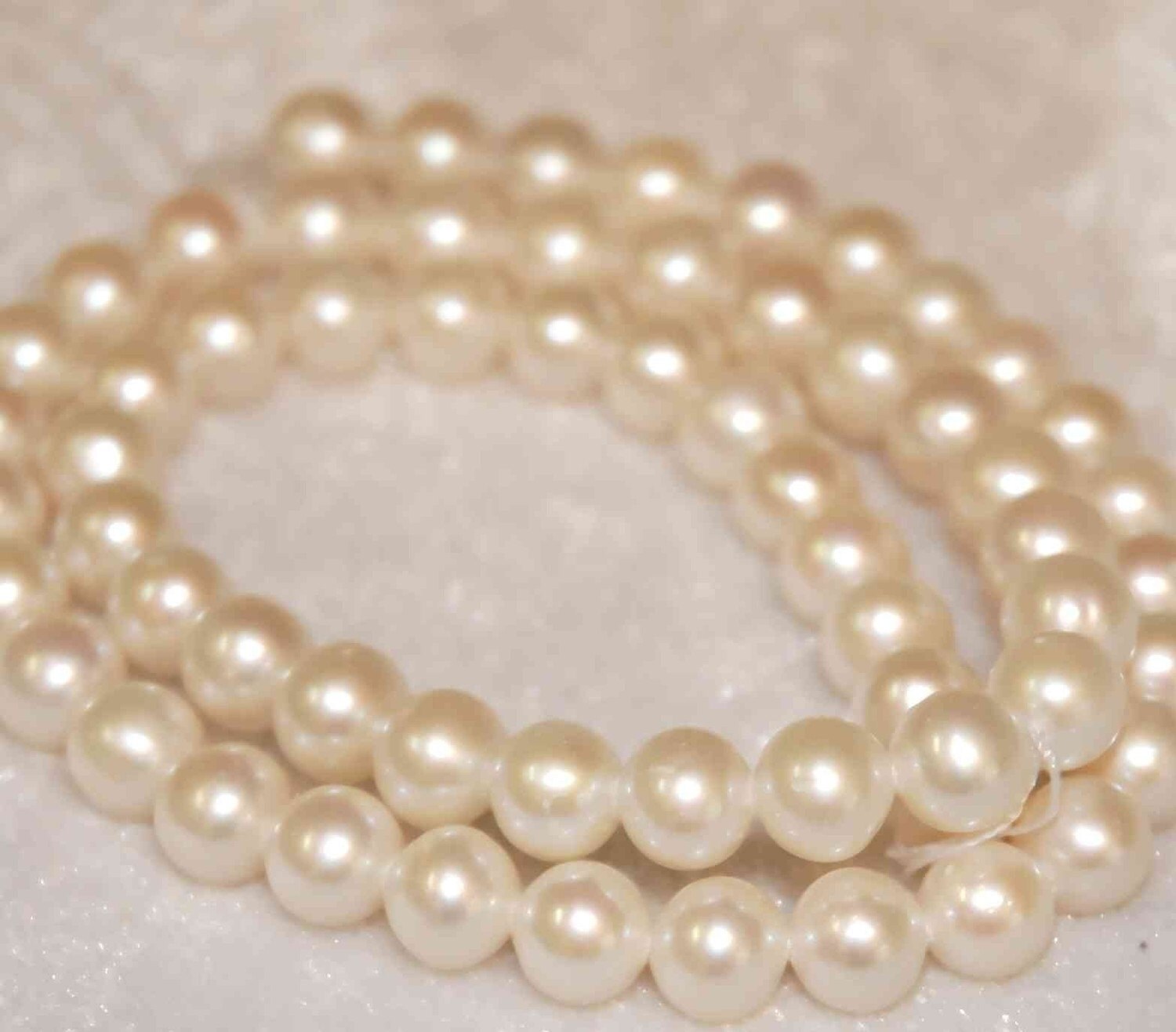 Freshwater Pearl AA Round Ivory White Genuine pearl--7mm1/3 strand 20pieces--good for any design  #RP1003