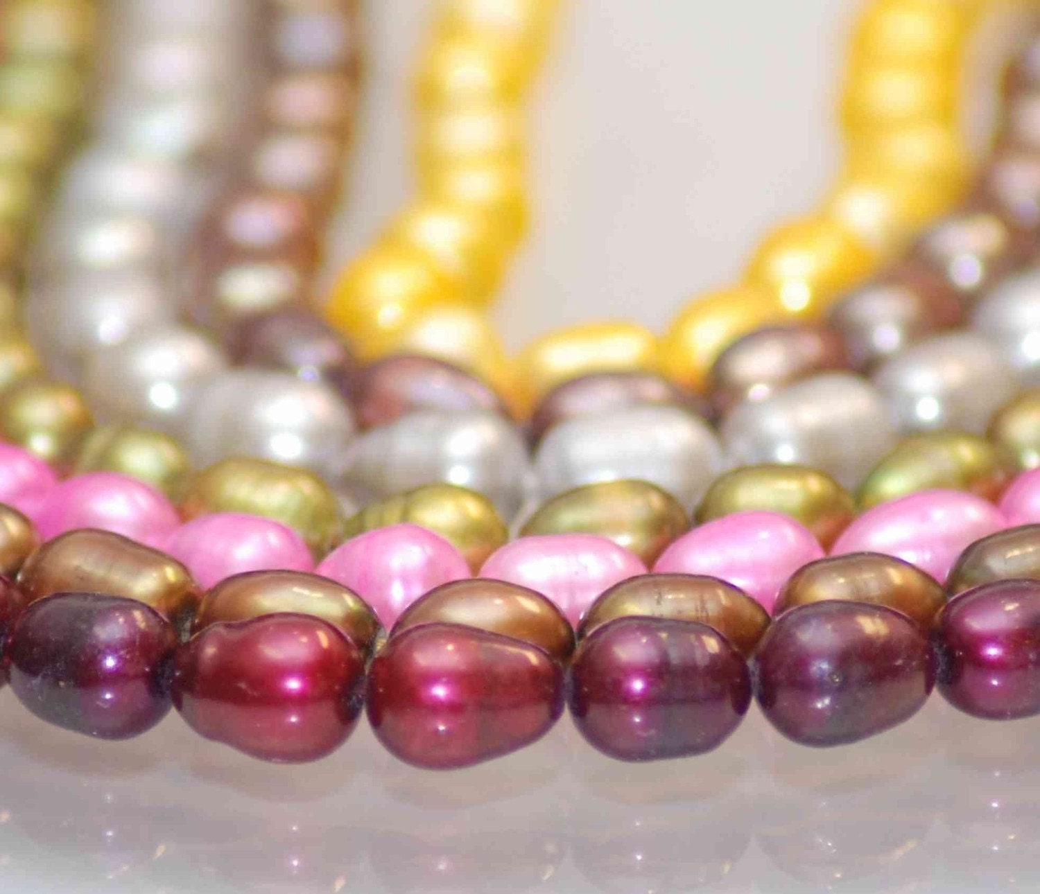 Rice Pearl Oval Pearl Freshwater Pearl dark rosy brown 6-7mm X 7-9mm----15 inches full strand 45pc #DR3011