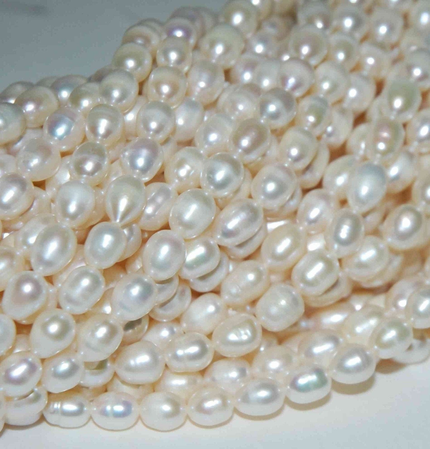 SALE 7-8mm Rice Pearl Baroque Pearl Freshwater Pearl White oval pearl strand----14 inches full Strand----#DR3002