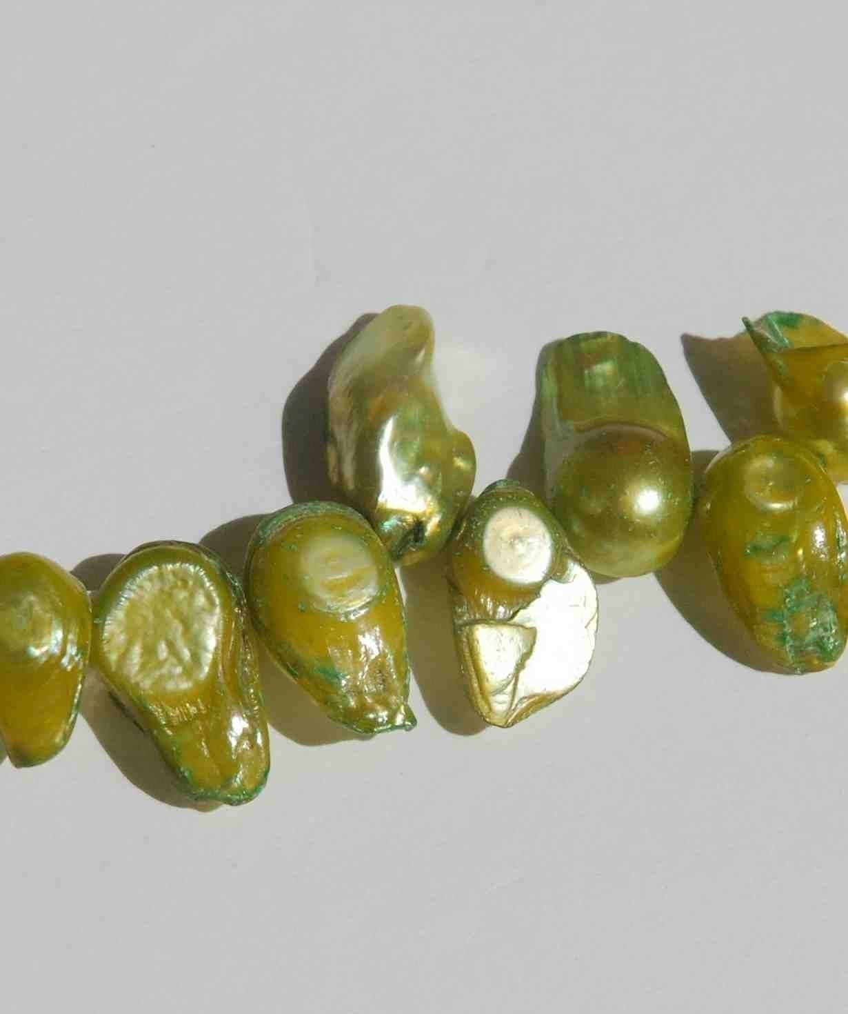 10X20mm Teeth Biwa Baroque Pearl Freshwater Pearl peek green color ON SALE 1 strand 15"40 pc loose pearl beads Wholesale promotion