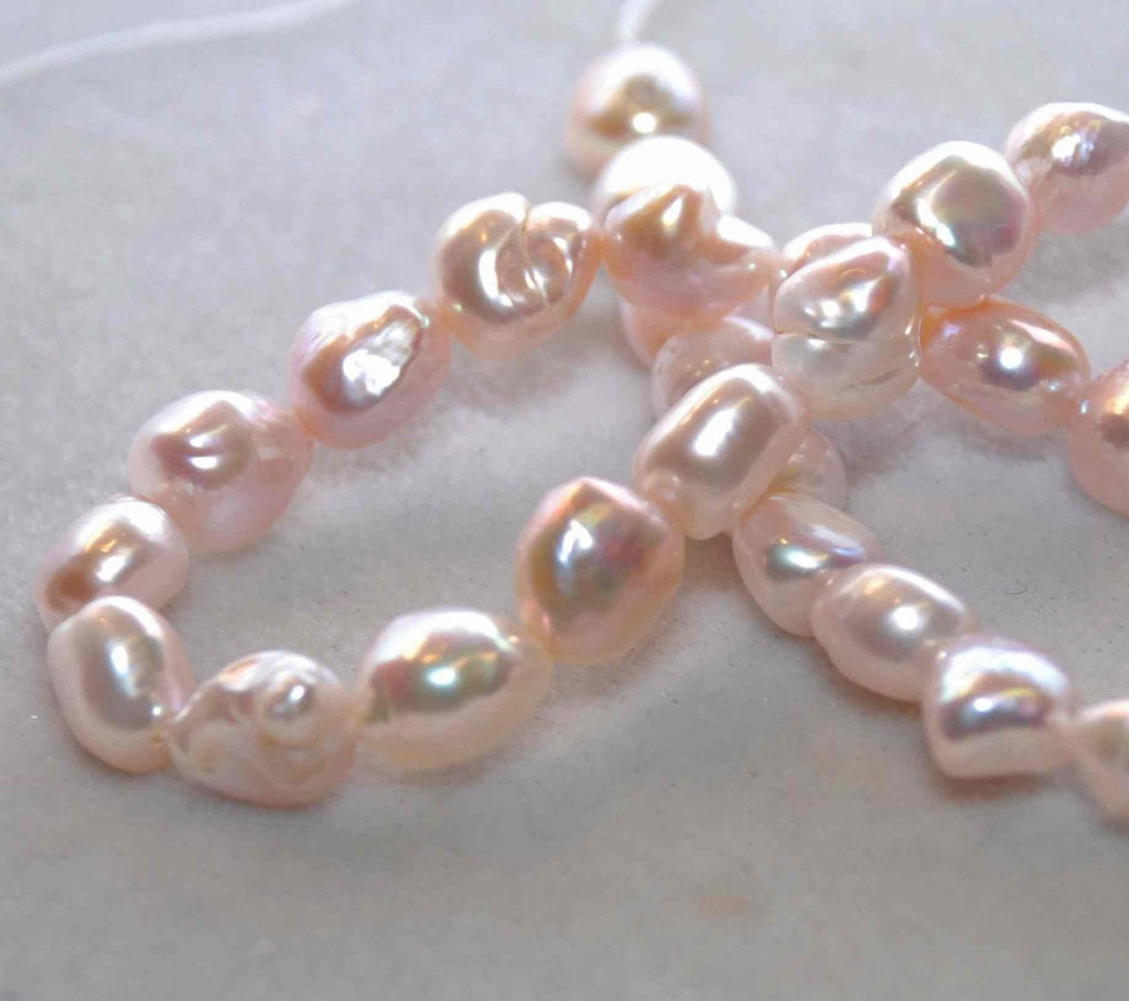 Freshwater Pearl Good Quality Natural Pink Baroque Pearl---half strand 9-11mm genuine pearl 7.5"---Sale