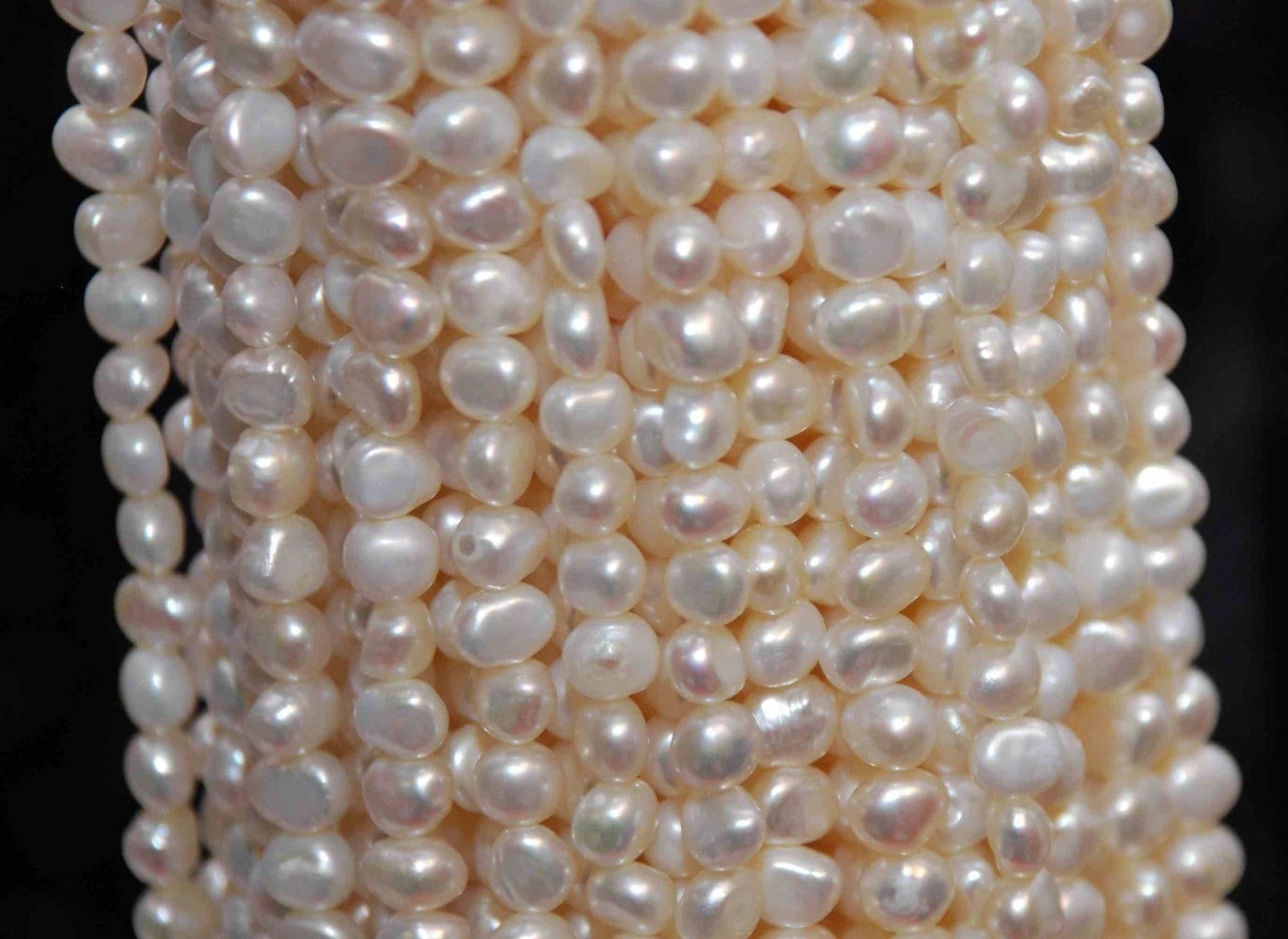 AA+ 7MM ~8mm Freshwater pearl Nugget pearl, Baroque Pep corn pearl, Ivory White color full strand 15" 55+ pc-----Wholesale #CB6053