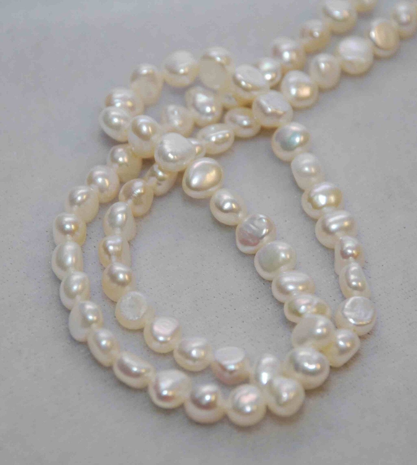 AA+ 7MM ~8mm Freshwater pearl Nugget pearl, Baroque Pep corn pearl, Ivory White color full strand 15" 55+ pc-----Wholesale #CB6053