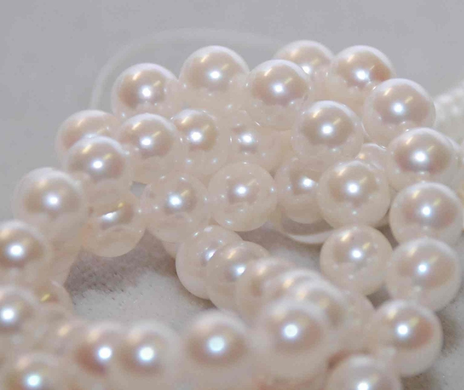 6mm AA Akoya Cultured Pearl---perfect round genuine cultured salt water pearl---gem quality pearls