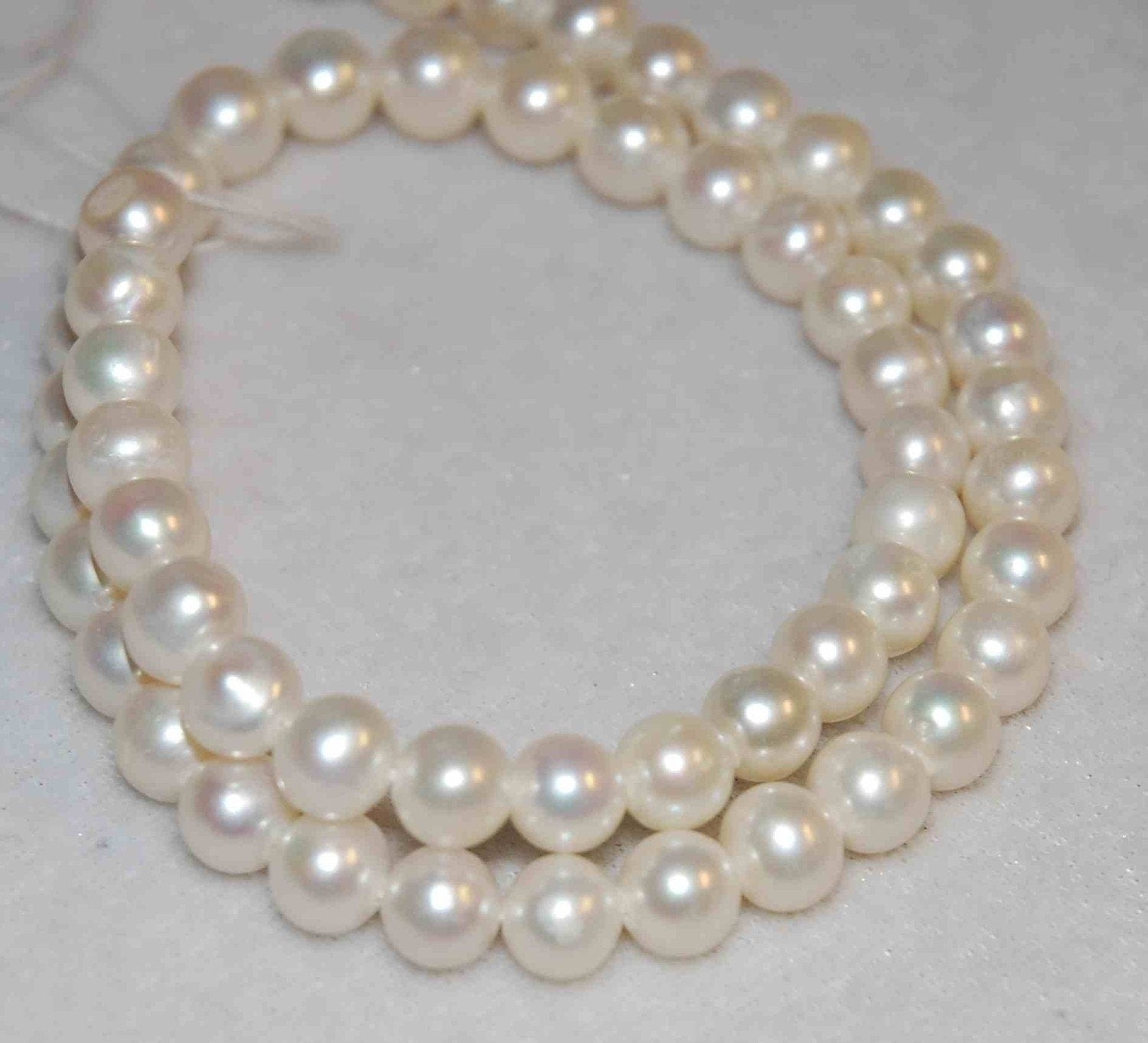 AA+ 7-8mm Round off Freshwater Pearl, good quality and clean skin, 1 Full Strand Natural 15.5 inch strand---HOT DEAL