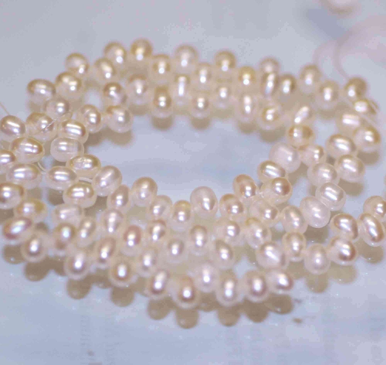 AA 5X8mm Top Drilled Rice Pearl Ivory White Dancing briolette Freshwater Pearls----full strand 15" -----Excellent Bargain