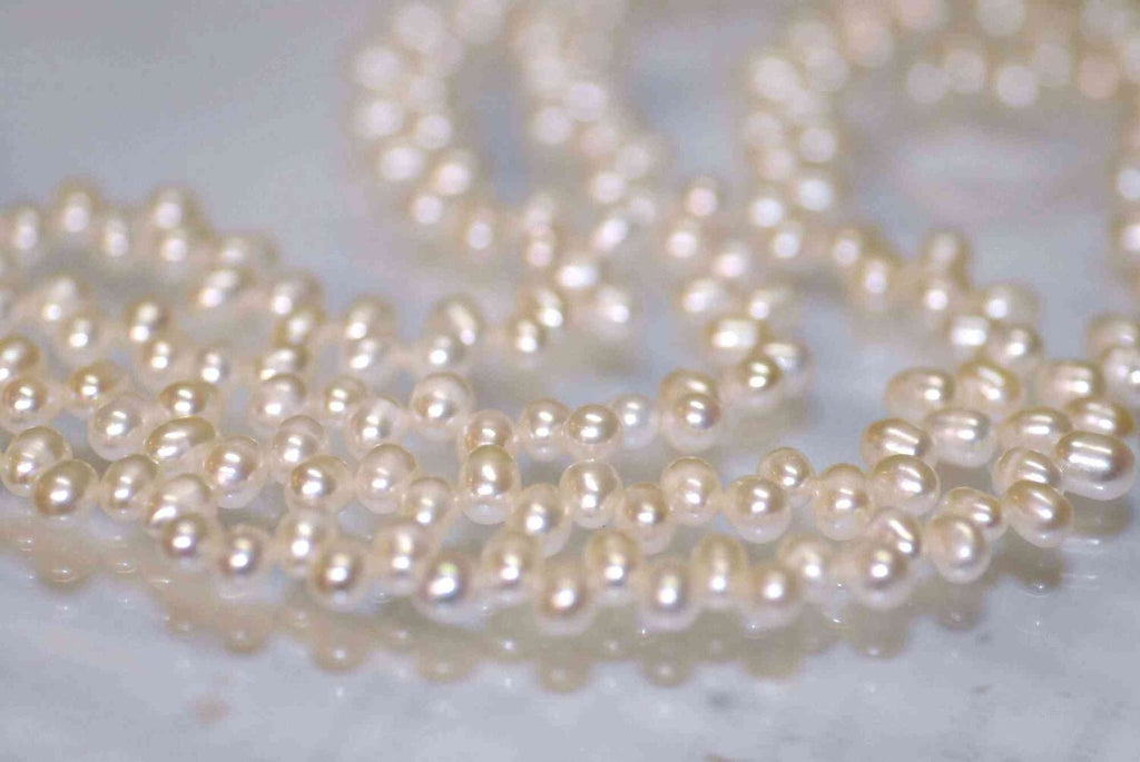 AA 5X8mm Top Drilled Rice Pearl Ivory White Dancing briolette Freshwater Pearls----full strand 15" -----Excellent Bargain