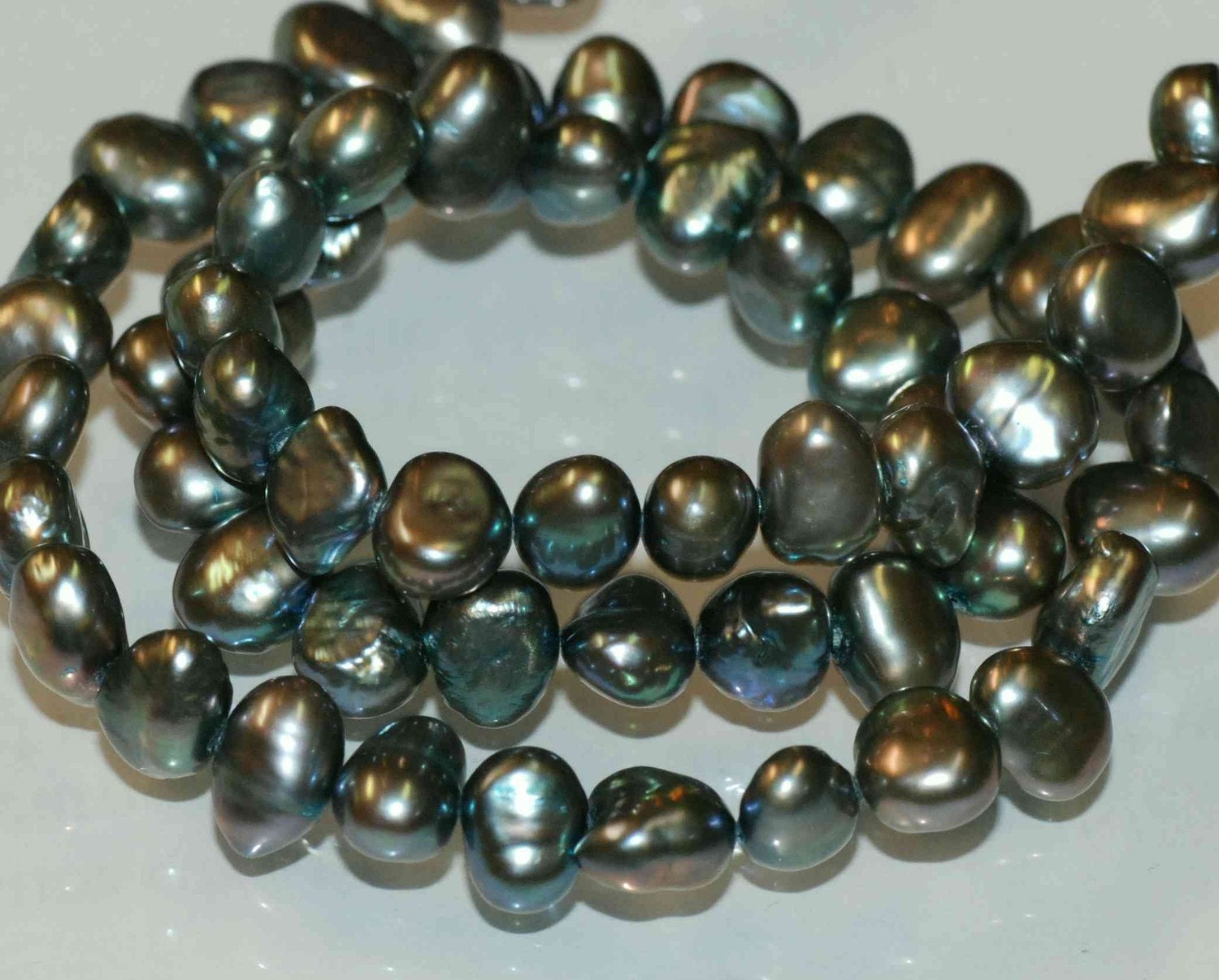 AAA 8-9mm Corn Pearl Baroque Pearl Freshwater Pearl teal peacock green ----15.5'' full strand 60 plus pieces-----Wholesale