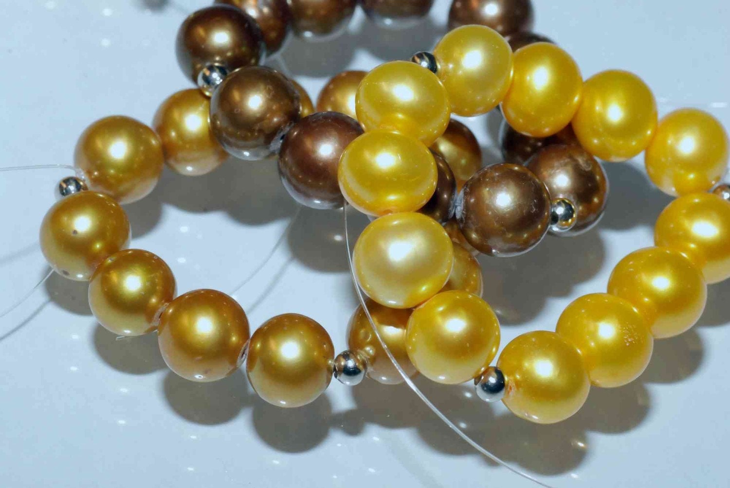 8-8.5mm LUXURY AA to AAA Round Genuine cultured Freshwater Pearl -----Antique Gold Color----10pcs R1004