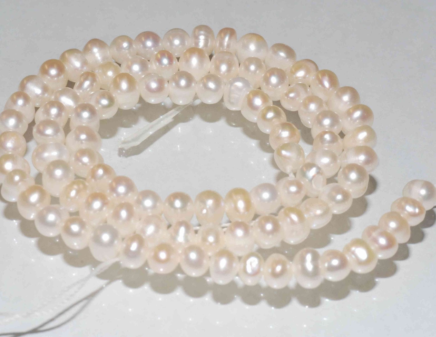 4 - 4.5mm Seed A-AA Freshwater Pearl, luster Ivory white off round potato 14 inch full strand 100+ pearl beads---NEW ARRIVAL deal SD71001