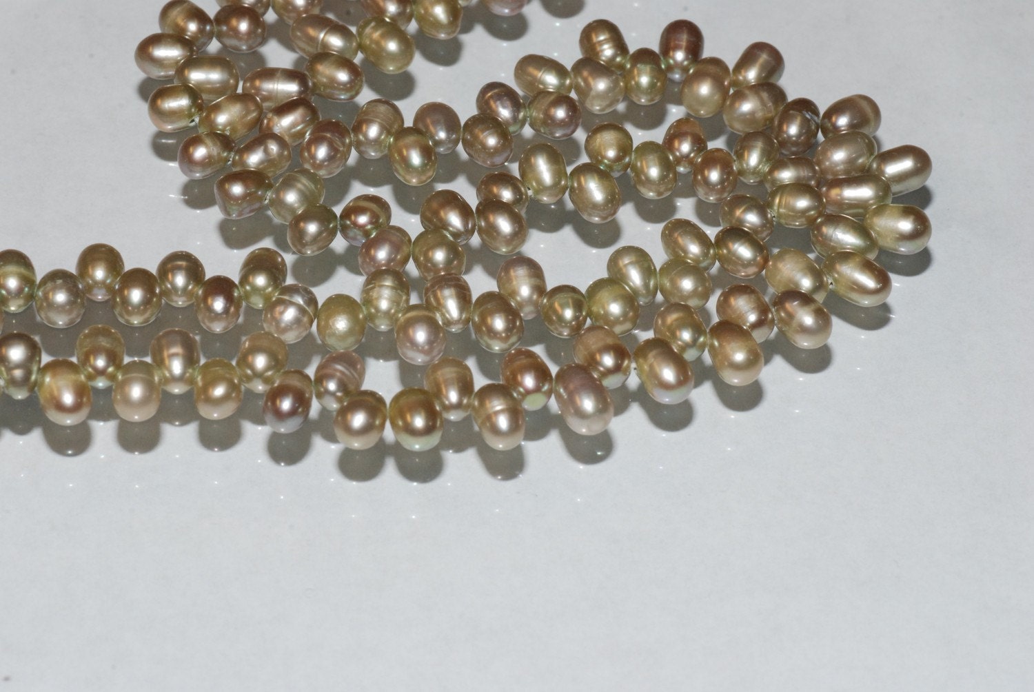 AA+ 4X6mm Top drilled Dancing Pearl, silk vintage green briolette tear drop Freshwater Pearl, 15" full strand 100+ pc pearl beads