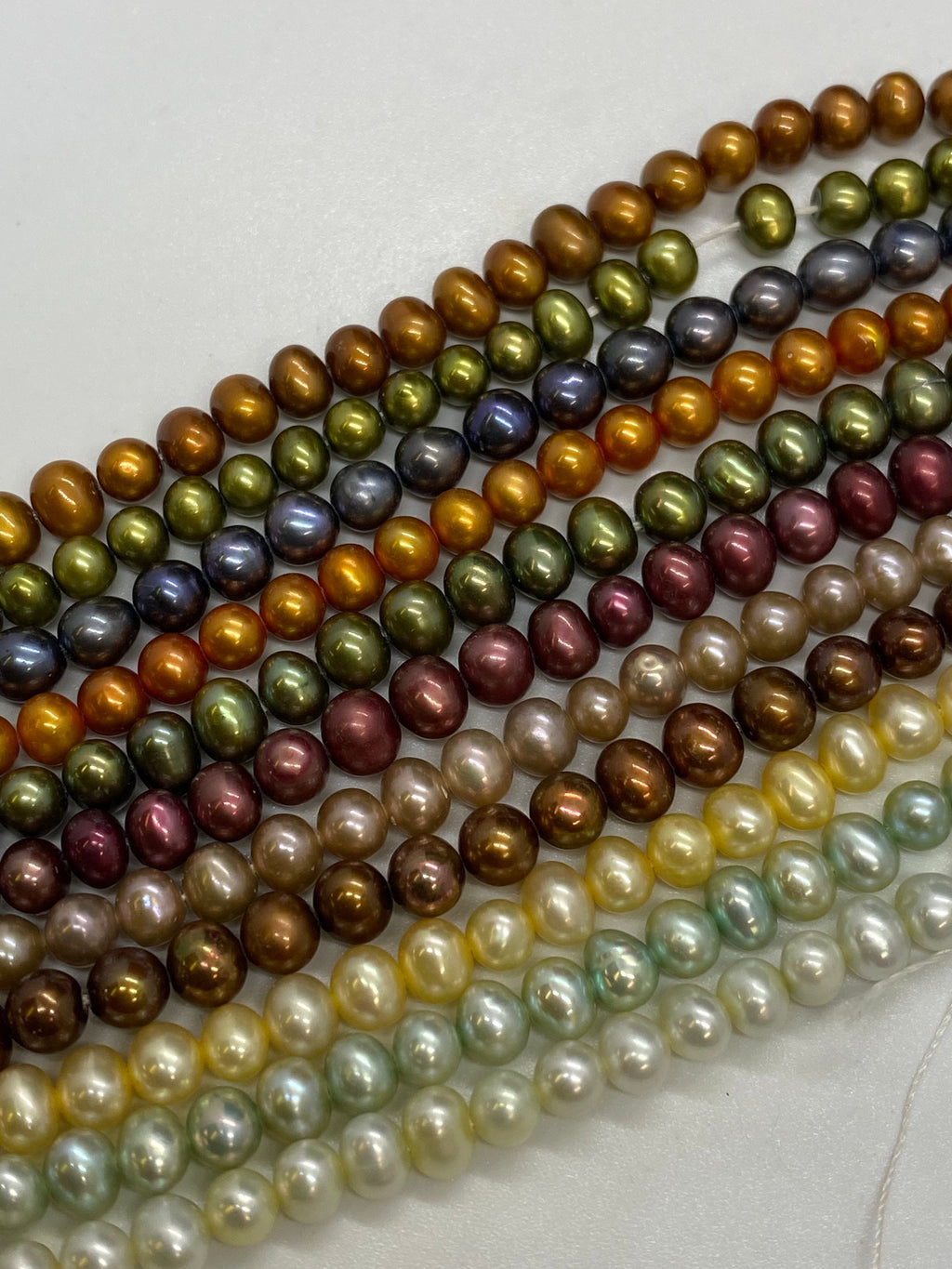 AAA 4-5mm Fresh olive Green Seed Pearl Round off Freshwater Pearl 15.5" full strand 90+pc petite pearl beads little girl pearl HOT DEAL