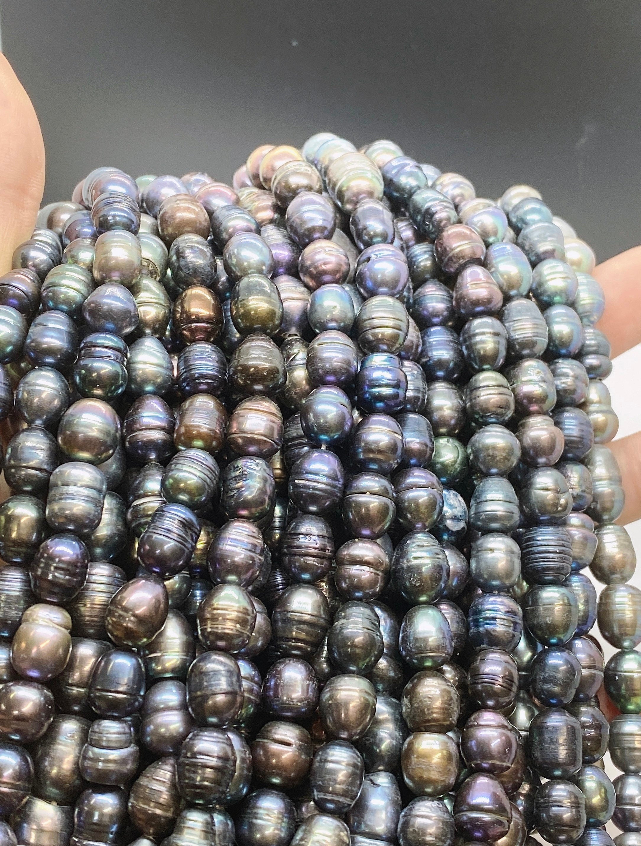FLASH Sale 8-9mm X10-11mm Rice Baroque Pearl Tahiti look peacock blue Freshwater Pearls beads--15" full strand 37 pc #DR3401