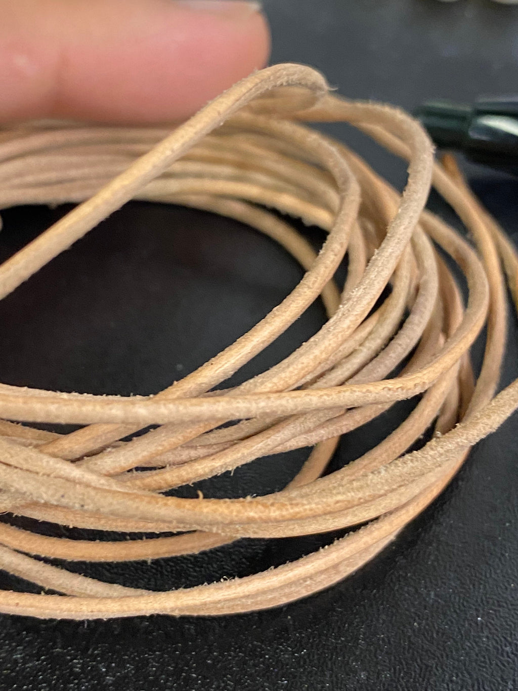 1.5mm Natural Tan Leather Cord, handmade Distressed Matte Finish, Large hole Pearl Beads string yard high quality brown Tan Cord F9023