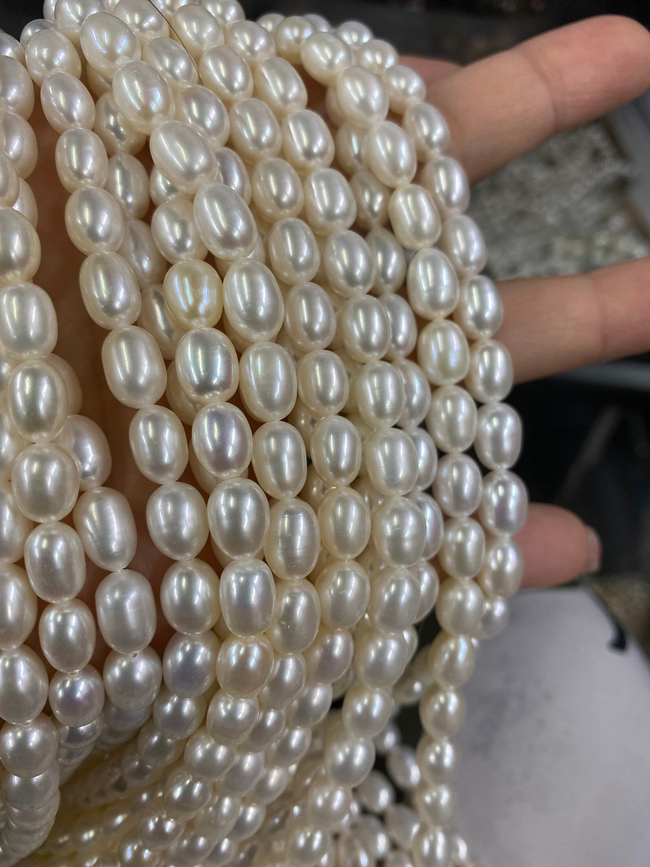 AAA High quality 7MMX 8-9mm stunning luster White Ivory Rice oval freshwater Pearl, 15" full strand genuine pearl beads---New Deal SALE