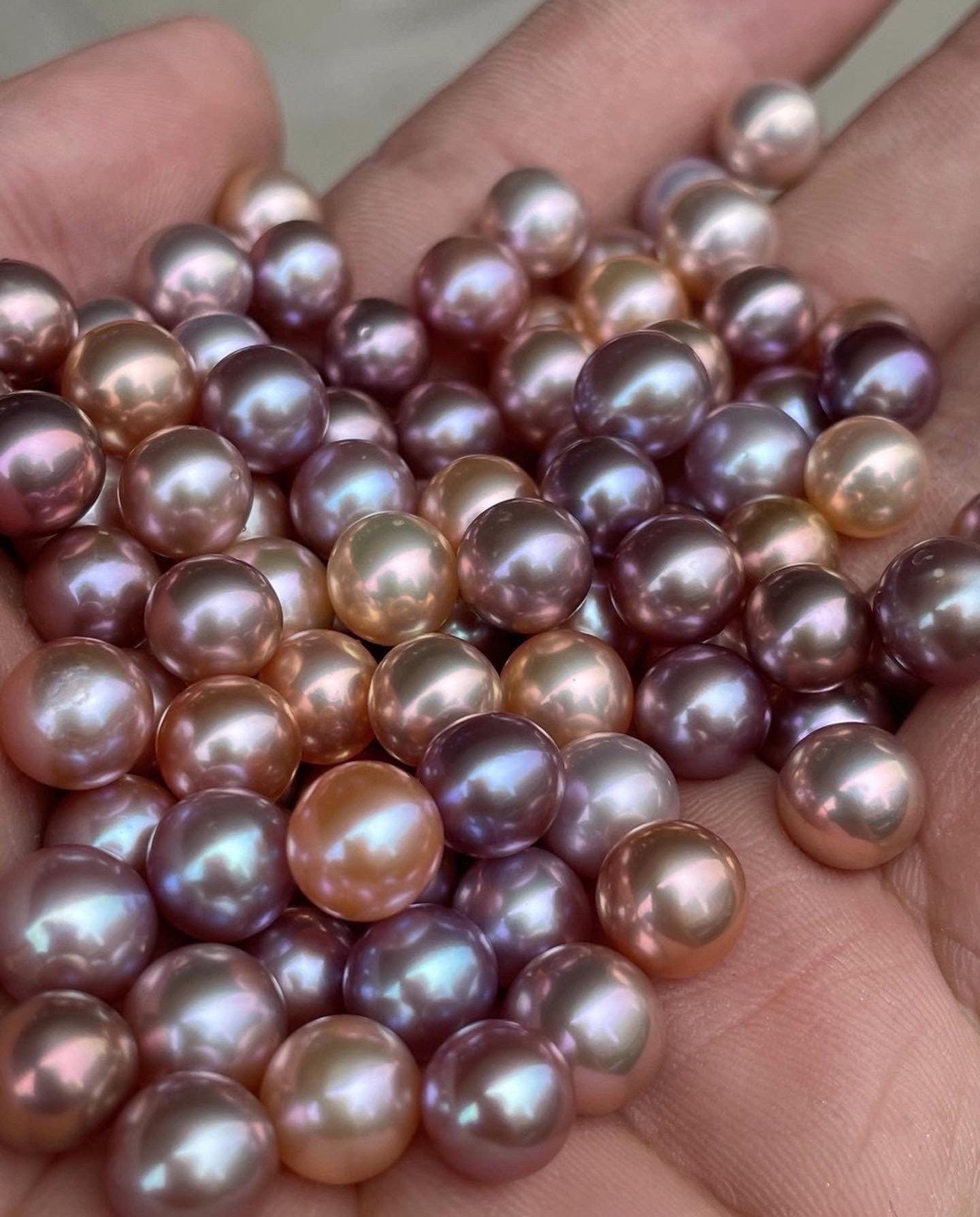 2pc 8-9mm AAA+ Gem quality perfect round genuine pearl, luster pair natural Pinkish Levander champagned matched freshwater pearl LUXUARY