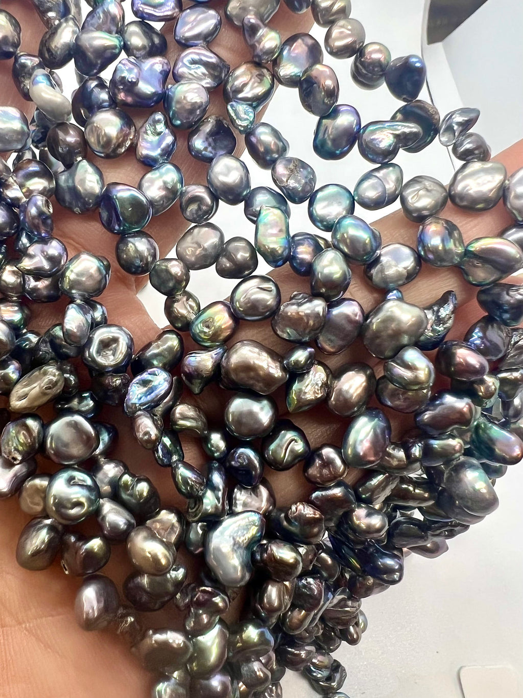 AA+ 5-6mmX6-8mm Briolette peacock blue Keshi Pearl, Top Drilled Dancing pearl, 15 pcs BRIOLETTE Beads, NEW deal K3011P