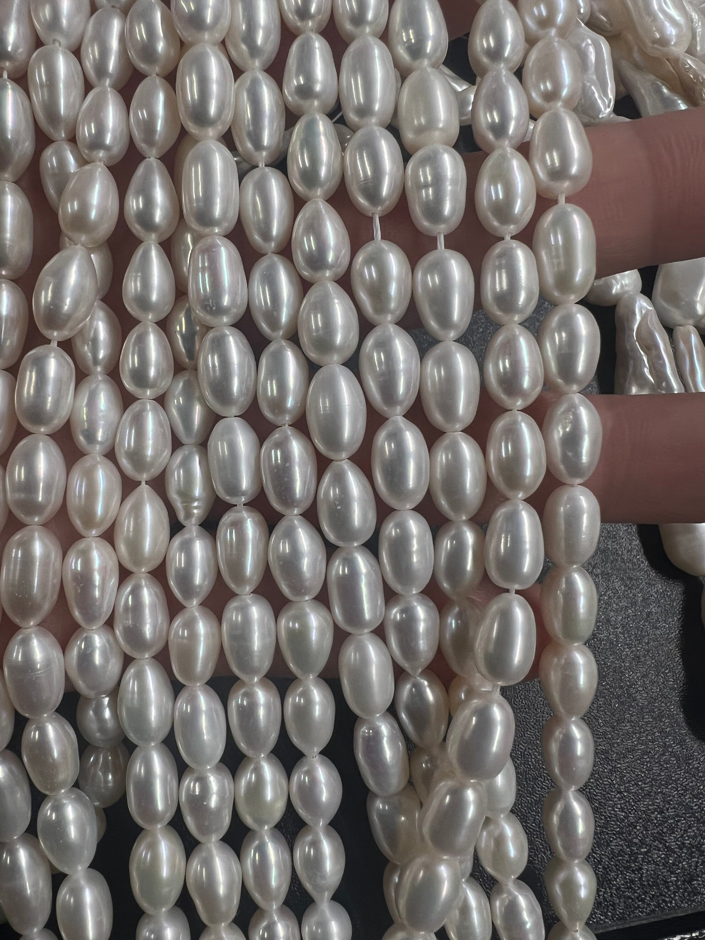 AA+ quality long 6.5MMX 9-10mm White Ivory Rice oval freshwater Pearl, 14" full strand stunning luster genuine pearl beads--New SALE #DR3048