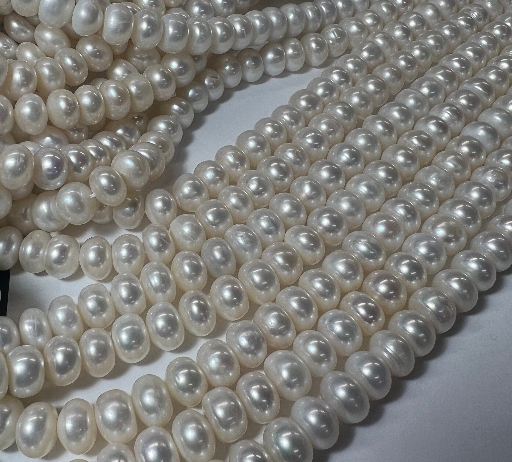 AAA 10-10.5mm, 11mm Large  Roundel Round Freshwater Pearl, Natural Ivory White 15'' Full Strand 52+ pc genuine button pearl beads--#RS3022