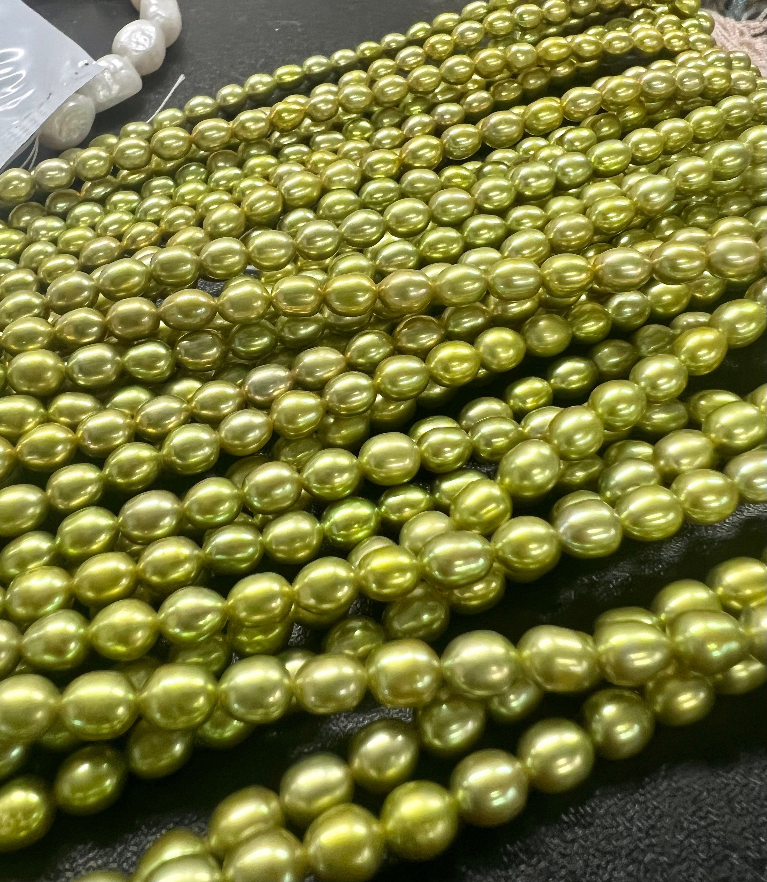 AAA+ gem quality 5mmX6mm Rice Oval Pearl, 16" full strand Stunning olive green Freshwater pearl 65+ pc loose pearl beads #DR3206 New SALE