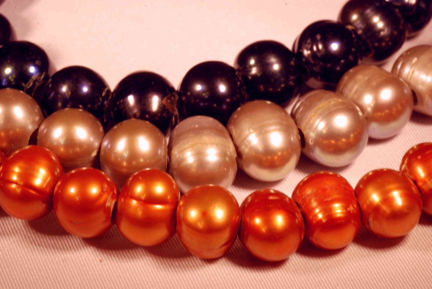 Large Hole Pearl Round Pearl Baroque Pearl Freshwater Pearl rust brown red 9-10mm with 3mm hole---8" half strand 23 pieces