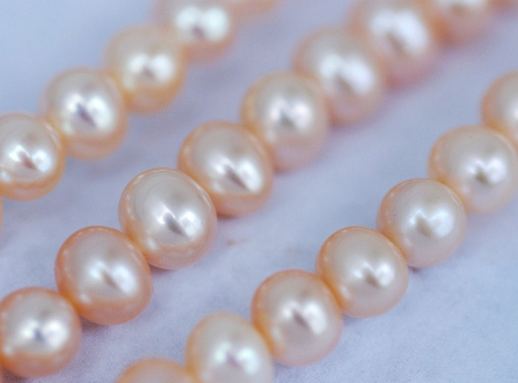 AAA 7-8mm Natural Champagne color Freshwater Pearl Round off oval potato Pearl----15" full strand--great quality 40% OFF
