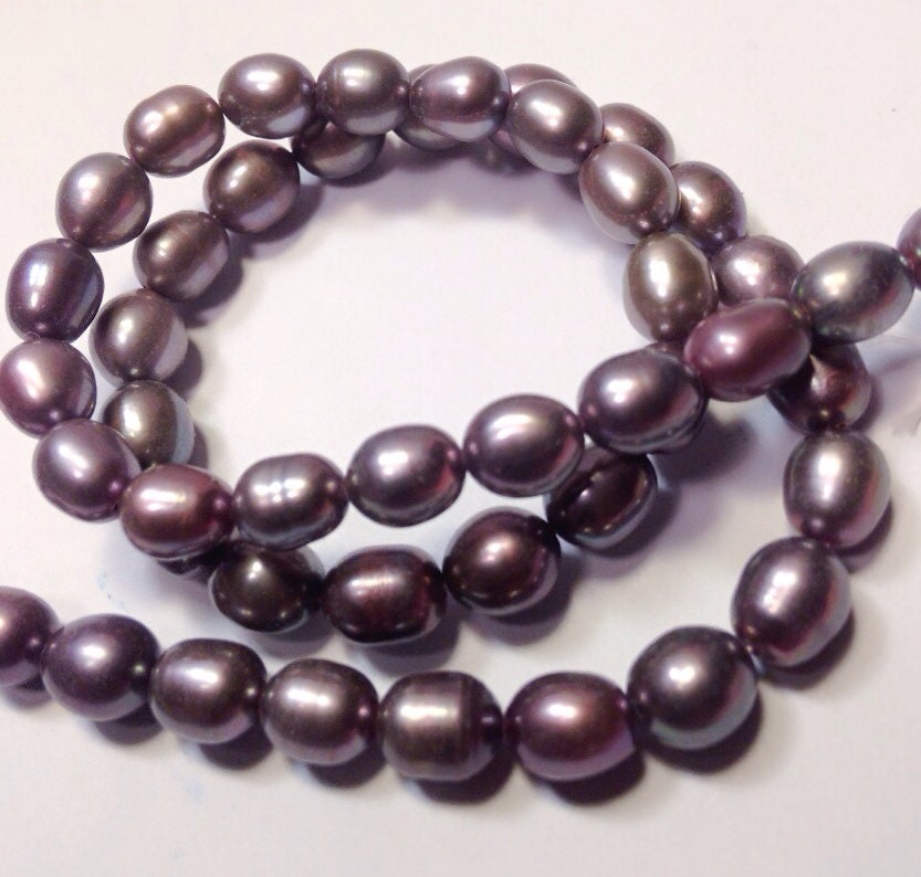Rice Pearl Oval Pearl Freshwater Pearl dark rosy brown 6-7mm X 7-9mm----15 inches full strand 45pc #DR3011