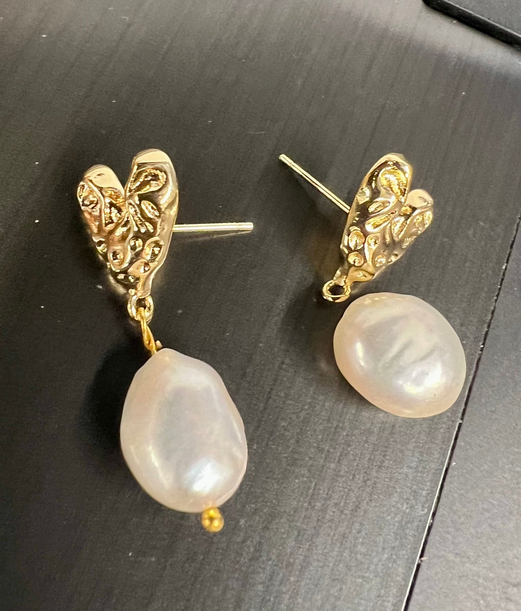 14k Gold plated earring stud 1 pair, Love Heart Earring stud for baroque pearl earrings post, hammered heart vermeil DIY supplies #FDC022NEW