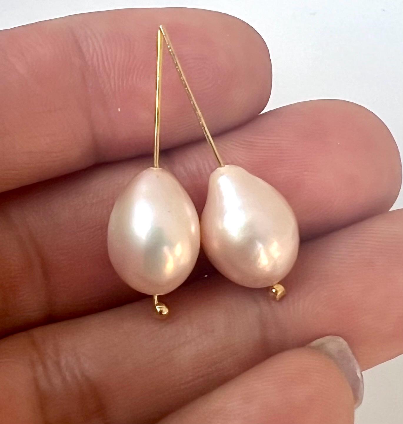 Rare Tear Drop pearls Natural Color! 9-10 mm Freshwater Cultured Pearl for Design Jewelry Project-matched pair for earring NEW