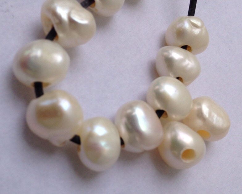 BATCH SLAE Large Hole Pearl Baroque 10-11mm pebble Nugget Pearl Freshwater Pearl Natural white ivory 30Pc strand 2.2mm hole--high quality
