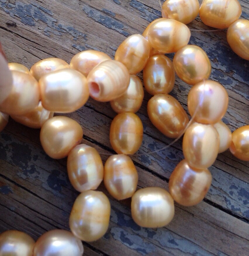 Large Hole Pearl Freshwater Pearls 2.5mm light champagne peach color nugget pearl 8mm X 9-10mm 10 Pc baoroque Rice Pearl , wholesale #LH8050