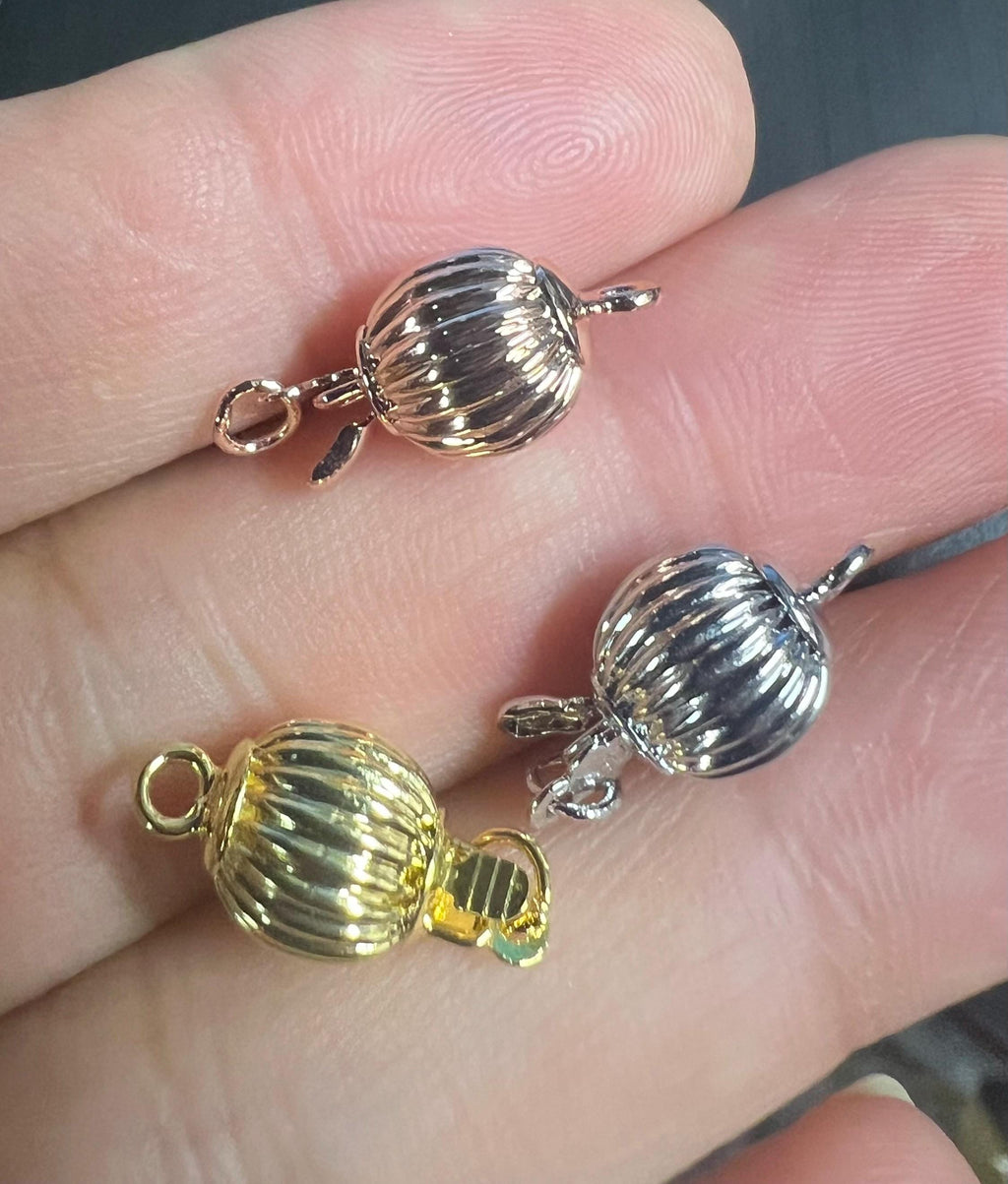 18k Gold thick plated over Copper pearl Clasp, Corrugated yellow gold classic 8mm round ball Pearl Bead Clasp Single Strand clasp  #FDC024