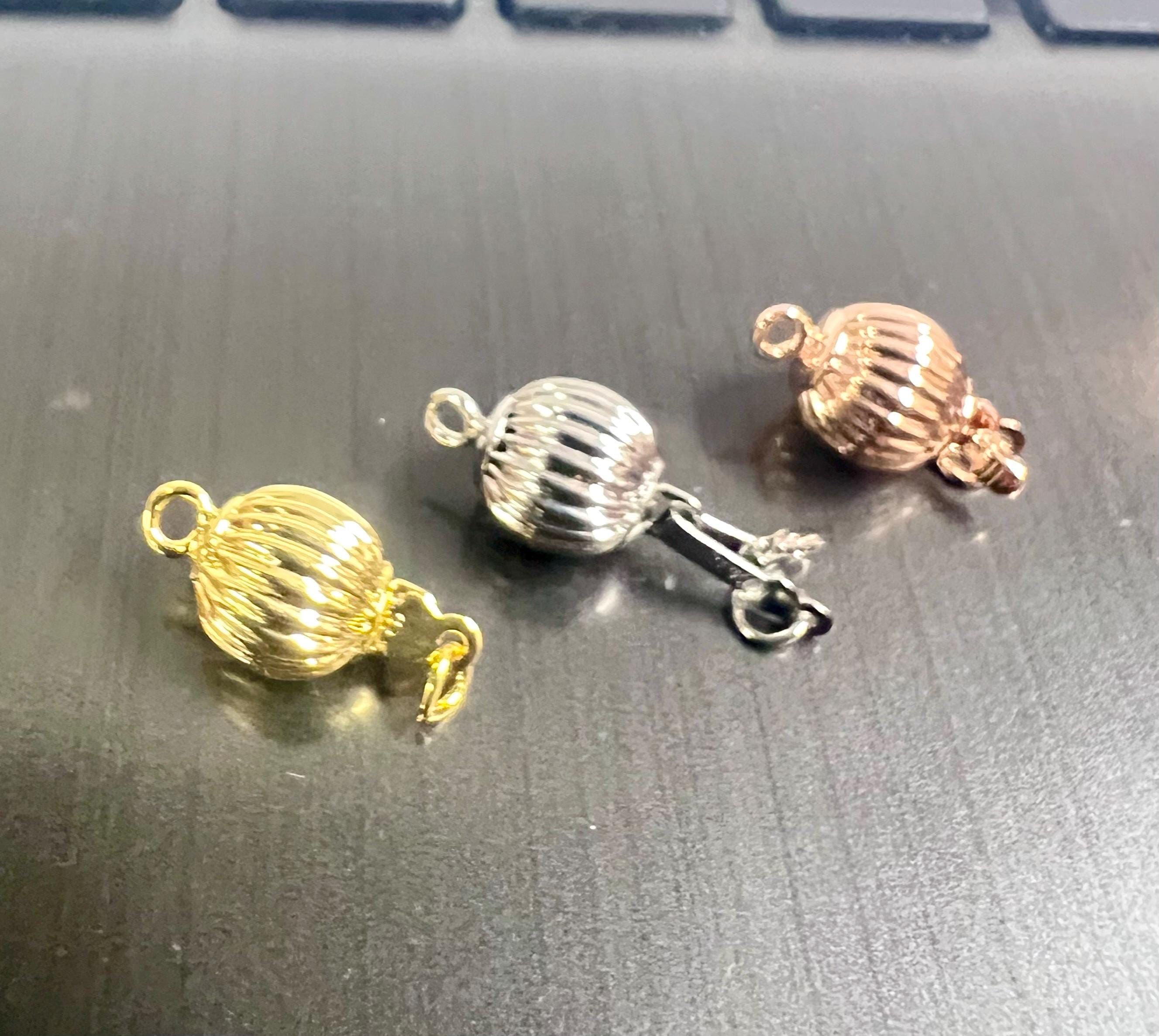 18k Gold thick plated over Copper pearl Clasp, Corrugated yellow gold classic 8mm round ball Pearl Bead Clasp Single Strand clasp  #FDC024