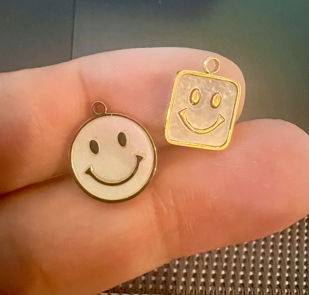 14k gold filled Dainty Face Emoji Necklace Pendant, Happy Face Charm, Emoticon Add-On Charm, Bracelet Earrings Jewelry Making Supply CR1010