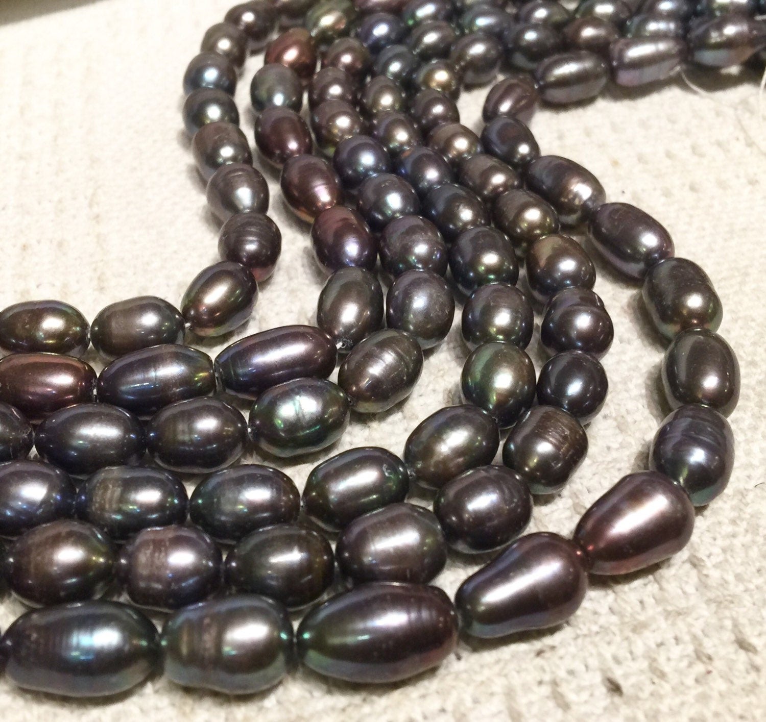 Rice Baroque Pearl Freshwater Pearl Peacock large oval pearl 10X13mm--16" full strand 30 pcs wholesale deal  #DR3039